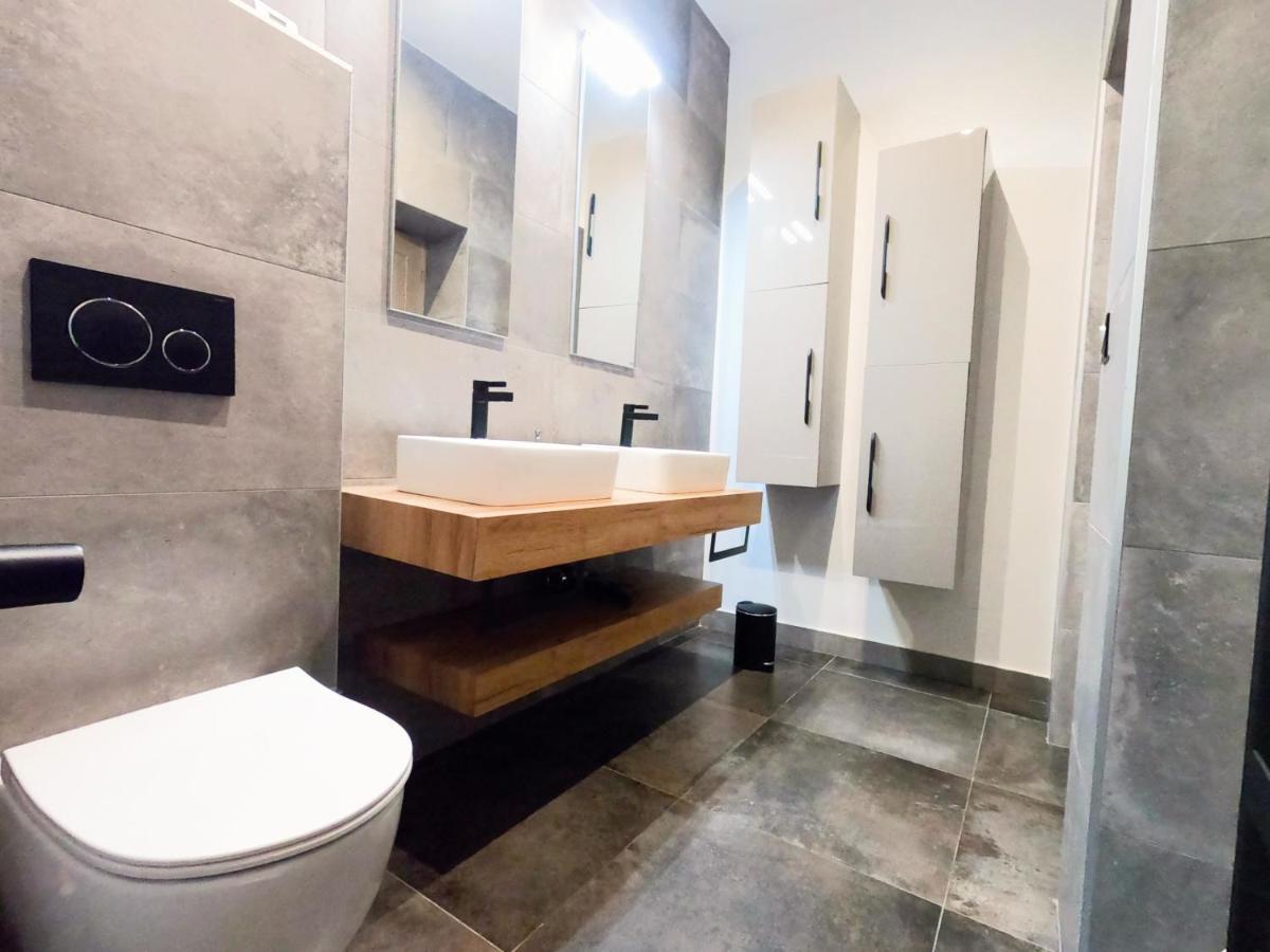 Pousada Superbe Maison 6 Ch, 4 Sdb, Terrasses Et Billard *